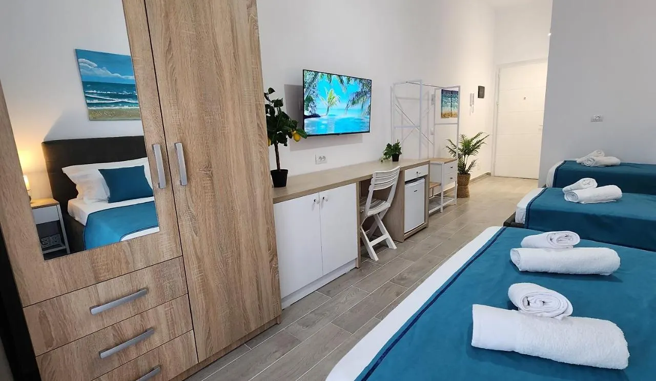 Solar Rooms And Apartments Himare