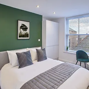 https://apartment-two-hudsons-yard-house.yorkshirehotels.net